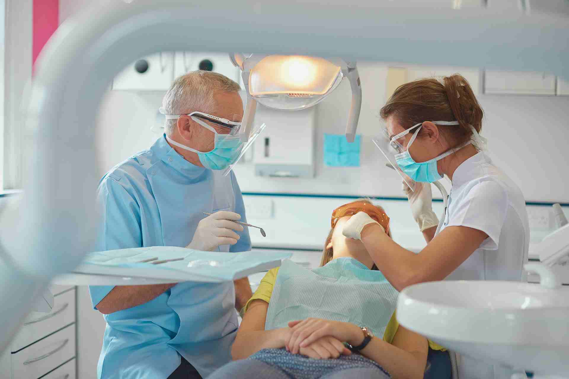 Dentist in Signal Hill, CA
